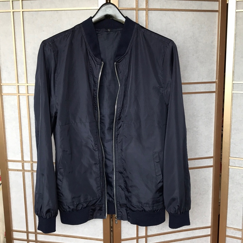 Men’s blue bomber jacket
